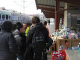 プシェミシル駅に到着した避難民たち（筆者撮影）