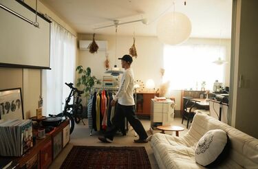 17万の高級照明が1.5万｣｢20万の超人気チェアが0円｣…名作家具を総額30万 