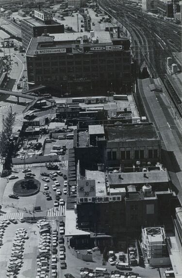 昭和の写真が語る｢大阪｣変わったものと変わらないもの《水都