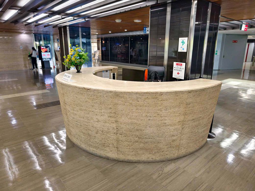 受付カウンター