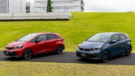賛否分かれるグリルレスデザインを大幅縮小…RSフェイスでスポーティ路線に舵を切ったホンダ新型｢フィット｣の苦悩