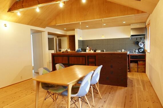 シェアハウスのリビング