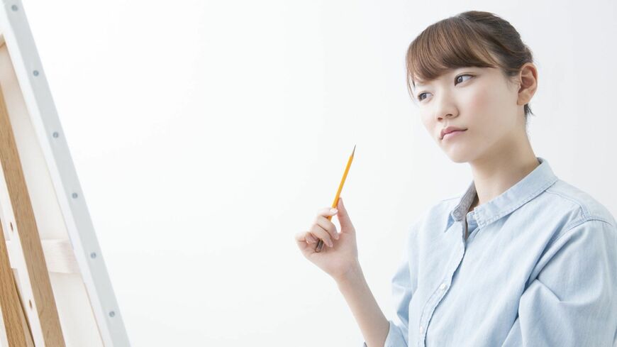 誰でも30分で絵が描けるようになる「キスラー式メソッド」。「『絵を描くのが苦手な人』がやりがちな4大根本NG」をご紹介（写真：ペイレスイメージズ1（モデル）／PIXTA）この記事の画像を見る(◯枚)