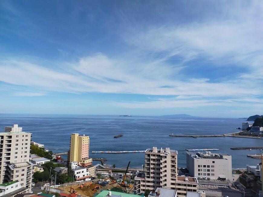 相模湾を望む、眺望のいいマンションが人気で、物件が出ると即座に売れるという（筆者撮影）