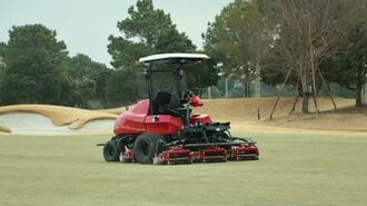 ゴルフ場向け無人芝刈り機で急成長遂げる共栄社