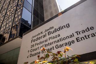関税無効判決､飼い犬に手をかまれたトランプ