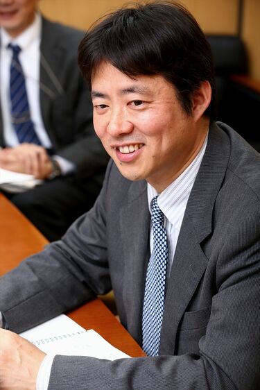 出版不況と戦う、角川の未来型メディア戦略 KADOKAWA取締役