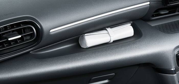 トヨタ「ヤリス」のインテリア（写真：トヨタ自動車）