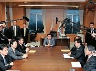 大詰め迎えた郵政改革、なおも見えない将来像