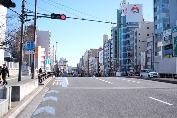 千石駅へとつづく中山道