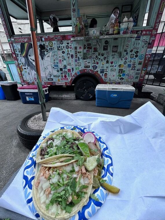 メキシカン・タコスのフードトラック「ティーダス・タコス」