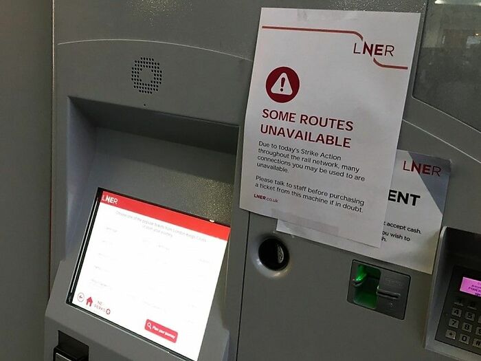イギリススト、券売機