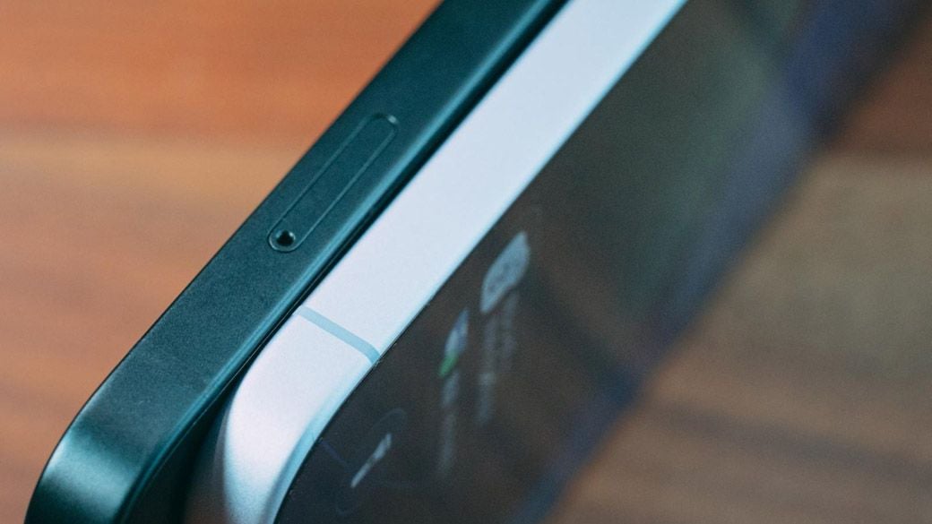 iPhone 16eは物理SIMとeSIMの両方に対応する