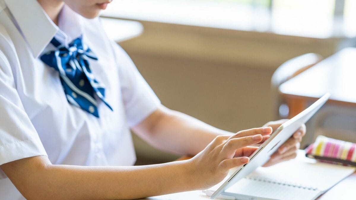 Why watching videos is not enough to build lasting knowledge