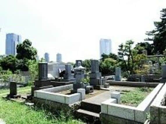 お墓の値段を考える--東京都内で平均300万円！ 高い買い物だから慎重に
