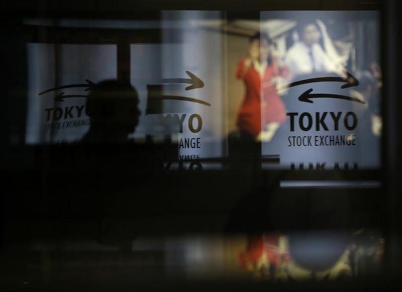 １１月８日、決算発表のピークを越えたが、日本株の上値は重い。６月１３日撮影（２０１３年　ロイター/Toru Hanai）