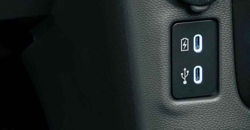 スズキの新型軽乗用EV「e SKY」のディテールと、10月7日に都内で行われた発表会の様子