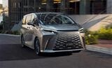 2025年8月1日に一部改良版が発売されたレクサス「LM」（写真：レクサスインターナショナル）
