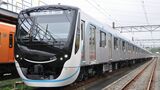 11月に運行を開始する東急目黒線の新型車両「3020系」（記者撮影）
