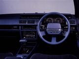 1987年発売、日産自動車「セドリック/グロリア」（写真：日産自動車）