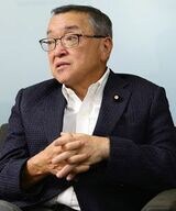 みやざわ・よういち 1950年生まれ。1974年東京大学法学部卒業後、大蔵省（現財務省）入省。2000年衆議院議員当選。2010年参議院議員に当選（広島選挙区）、現在3期目。経済産業相等を務める。2021年税制調査会長再任（撮影：尾形文繁）