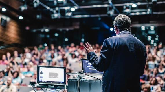 大学の授業風景
