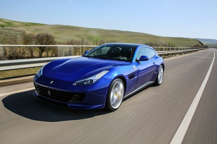 フェラーリ GTC4 ルッソT｜Ferrari GTC4Lusso T