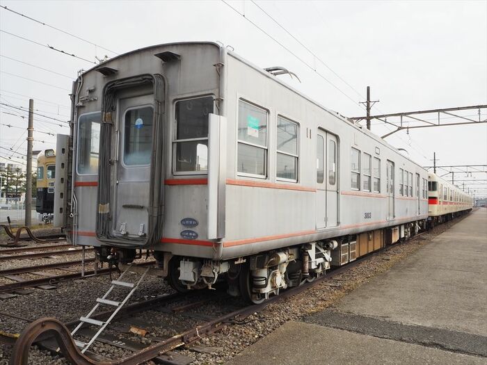 3000系の初期型アルミ車3003号