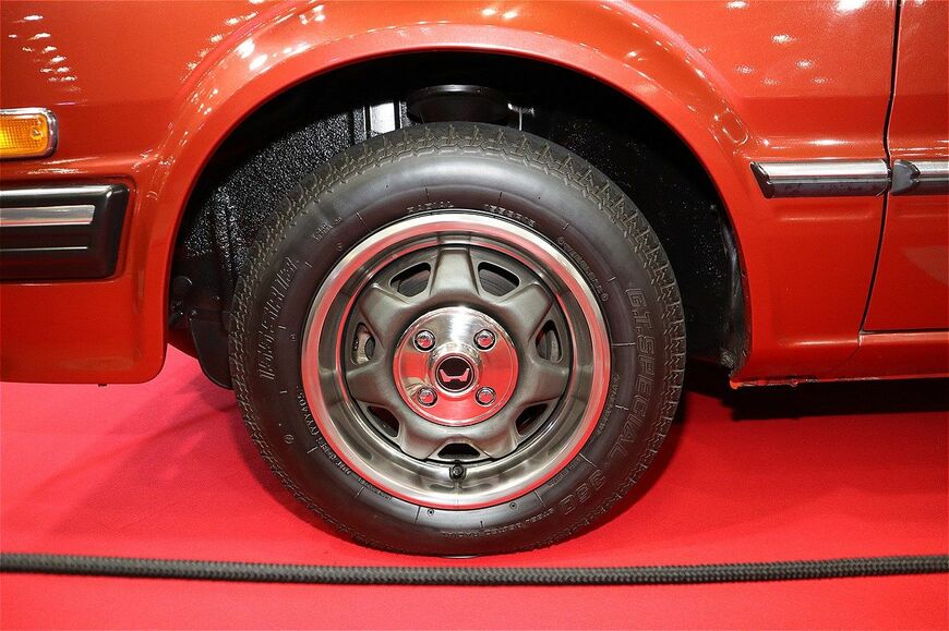 ホンダの初代「プレリュード」（筆者撮影）