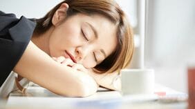 昼寝をする人は｢脳が大きく老化が6年遅い｣驚きの事実…記憶力や認知機能を高める｢理想的な昼寝の時間｣とは？