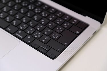 24万円の｢MacBook Pro M3｣を使い倒してみた 入門機で動画編集も