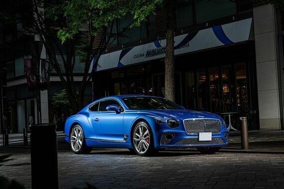 試乗したのは、2020年型のコンチネンタルGT。3代目は2017年9月のフランクフルト・モーターショーでワールドプレミアされ、同年12月に日本に成立。翌年からデリバリーが開始となり、2024年まで販売された