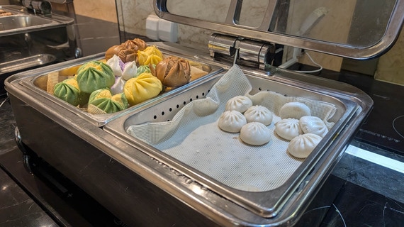 (ホテルの朝食)