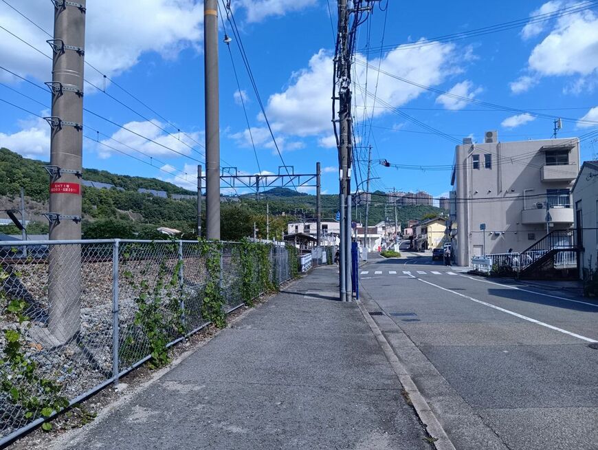 生瀬駅前の光景