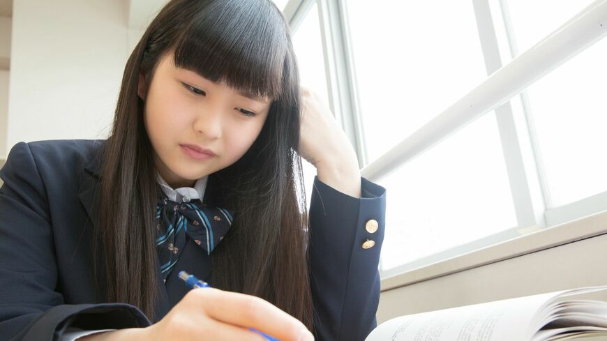 日本とインドの数学教育の違いとは（写真： ペイレスイメージズ1（モデル）／PIXTA）