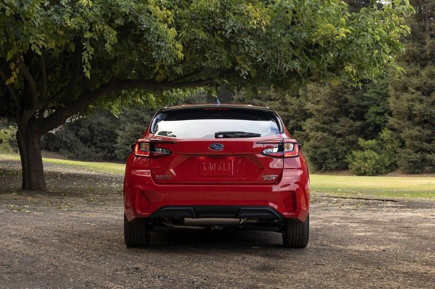 LAショーで発表された新型インプレッサ（写真：Subaru of America）