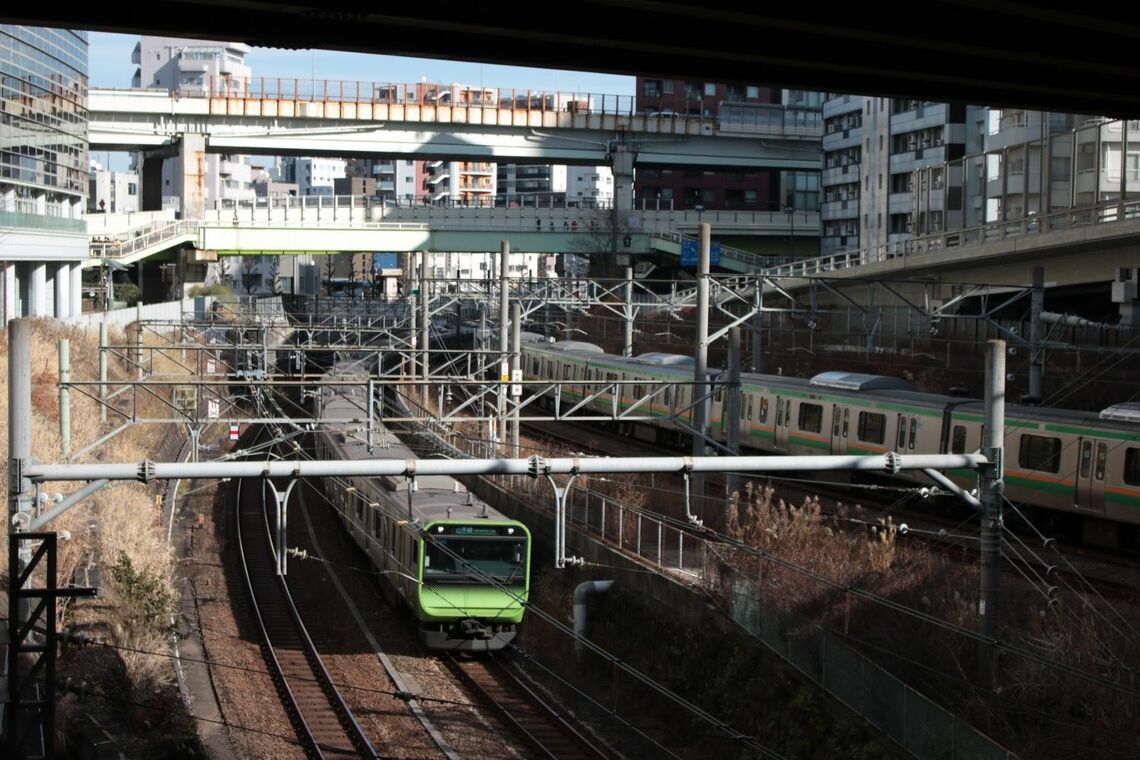 池袋駅北側の急カーブ