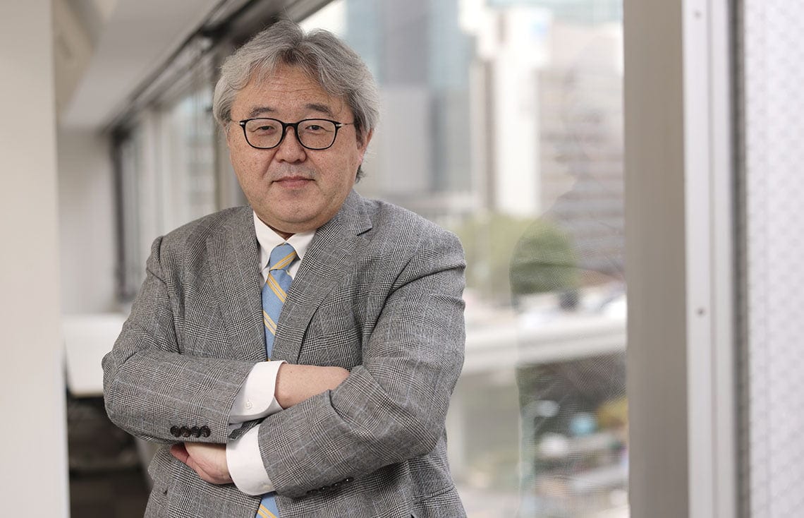 堀田龍也（ほりた・たつや）東北大学大学院情報科学研究科 教授、東京学芸大学大学院教育学研究科 教授1964年熊本県生まれ。86年に東京学芸大学教育学部を卒業し、87年に東京都公立小学校の教諭として勤務。2009年東京工業大学より博士（工学）授与。文部科学省参与、玉川大学教職大学院教授などを経て、14年より現職。中央教育審議会・委員、同教科書・教材・ソフトウェアの在り方ワーキンググループ・座長、同義務教育の在り方ワーキンググループ・委員、文部科学省GIGAスクール構想の下での校務の情報化の在り方に関する専門家会議・主査、同教育データの利活用に関する有識者会議･座長などを歴任