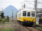 標準軌の琴電は元京急の車両が数多く活躍する。元700形の1200形（撮影：南正時）
