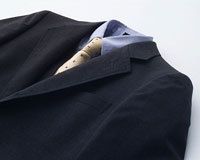 就活生に「洗えるスーツ」は微笑むのか？コナカの戦略を読む！《それゆけ！カナモリさん》