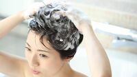 冬こそ"お湯シャンプー"すべきこれだけの理由 冬の乾燥トラブルをブロック