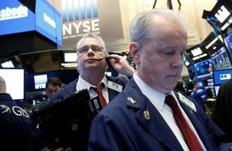 米国株式市場はFOMC議事要旨を受け下落