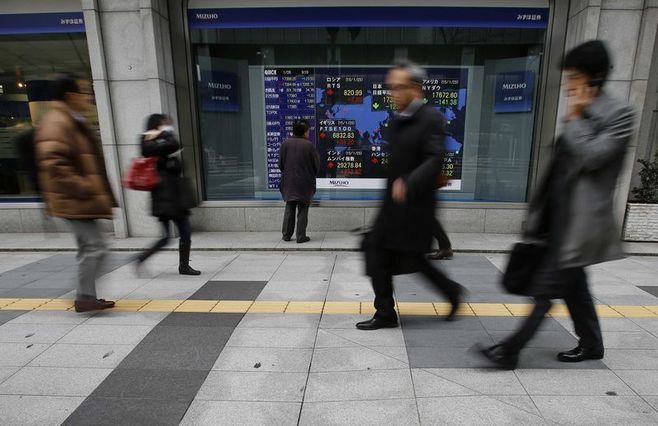 日経平均1万7768円､1カ月ぶりの高値