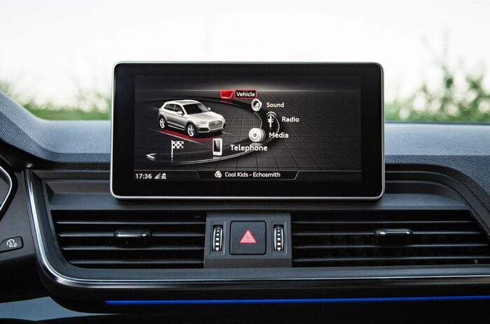 アウディ Q5 3.0 TDI  クワトロ｜Audi Q5 3.0 TDI quattro