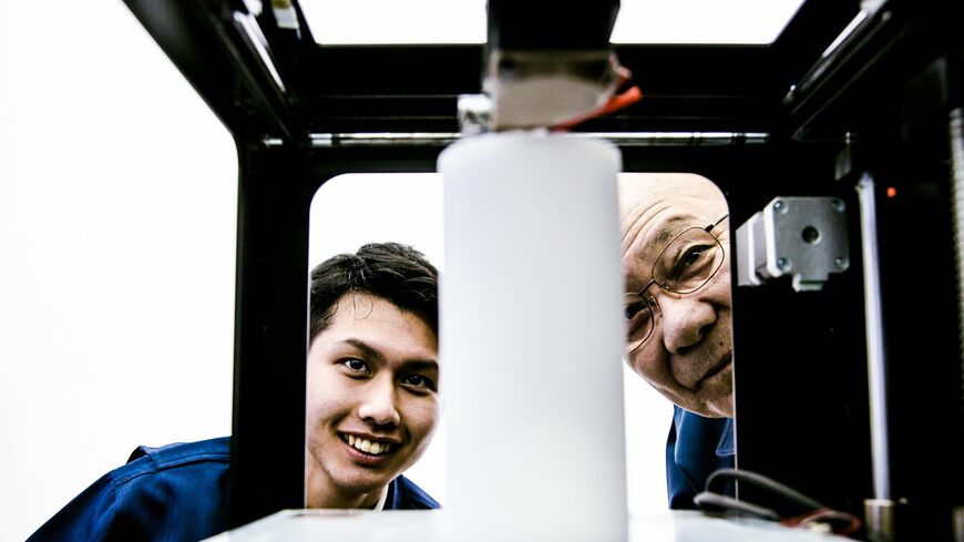 「とりあえず作ってみる」ことが大切（写真：Graphs／PIXTA）