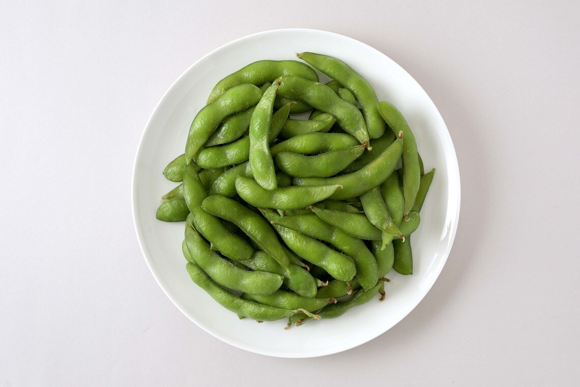 自然解凍した枝豆（写真：『いますぐ食べたい！冷凍食品の本』より）