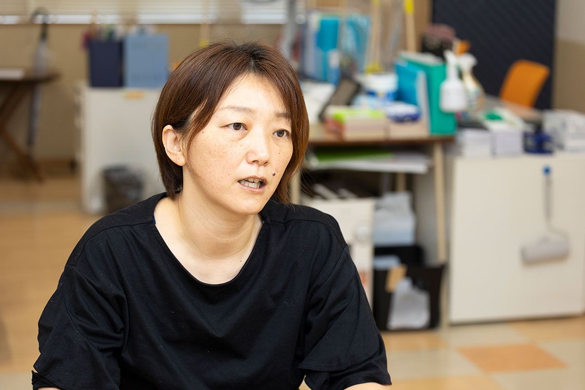 田中宝紀（たなか・いき）NPO法人青少年自立援助センター定住外国人支援事業部責任者。16歳で単身フィリピン公立ハイスクールに留学。2010年より海外ルーツの子ども・若者の学習と就労を支援。私生活では2児の母でもある。著書に『海外ルーツの子ども支援 言葉・文化・制度を超えて共生へ』（青弓社）などがある