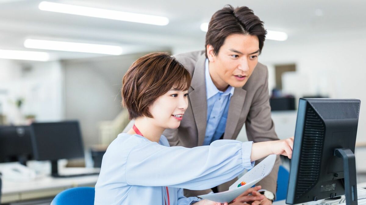 ｢後輩を演じられる｣新人が配属後にうまくいく スージー鈴木さんが｢新人たち｣へ伝えたいこと | リーダーシップ・教養・資格・スキル | 東洋経済オンライン