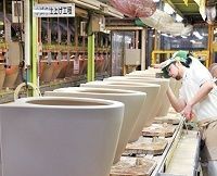 百年の紆余曲折が生んだ4.8リットル「超節水」トイレ《戦うNo.1技術》
