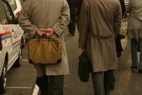 タイプ別｢働かないオジサン｣への対処法 ヨイショするか、厳しく当たるか……